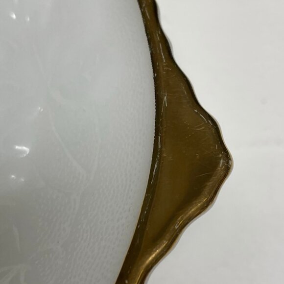 Vintage 1960's Anchor Hocking Milk Glass Grape Patterned Scalloped Serving Bowl - Picture 4 of 14